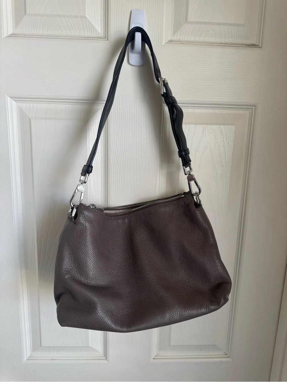 Michael Kors Shoulder Bag - Picture 2 of 7
